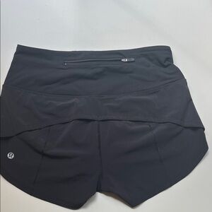 Lululemon Women's Black Athletic Speed Up High Rise Shorts size 4 2.5 inseam
